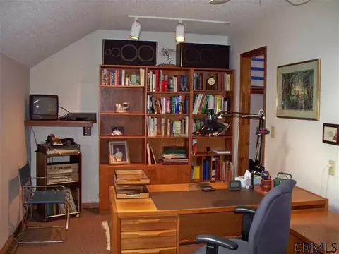 61 Constitution Ct, Glenmont, NY 12077 photo 15