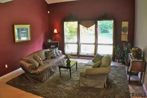 66 Middlesex Dr, Slingerlands, NY 12159 photo 5
