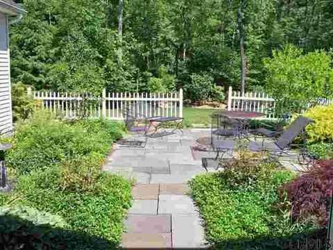 16 Fieldstone Dr, Delmar, NY 12054 photo 14