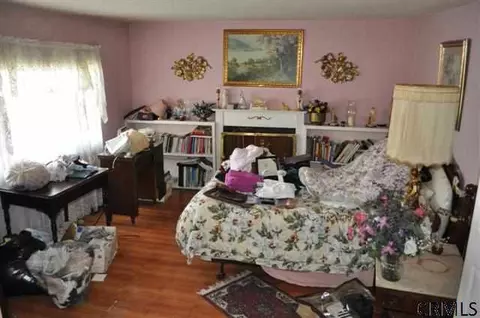 111 Prospect St, Schenectady, NY 12308 photo 3