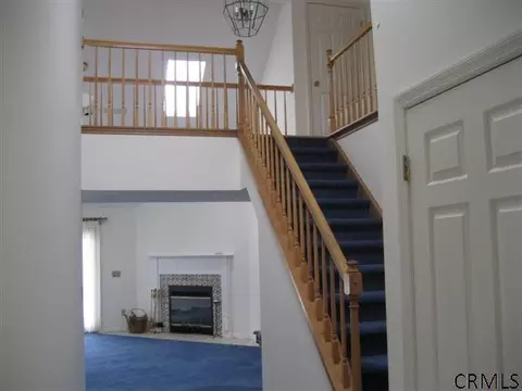 57 Constitution Ct, Glenmont, NY 12077 photo 3