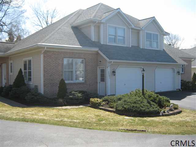 2492 Nott St E, Schenectady, NY 12309 photo 1