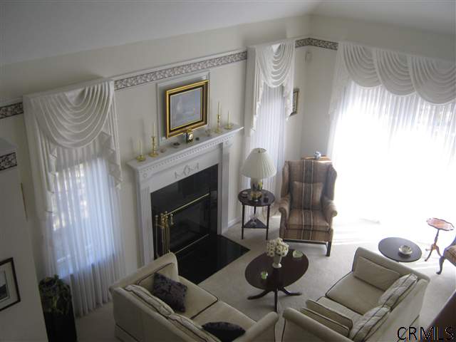 2492 Nott St E, Schenectady, NY 12309 photo 4