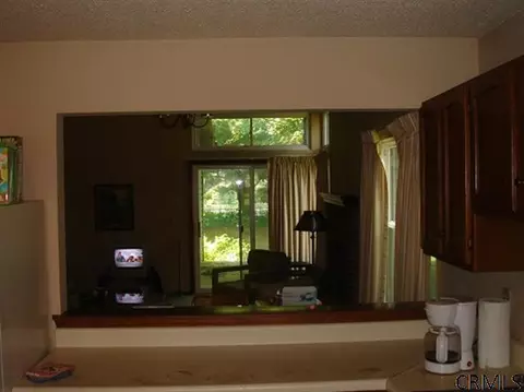 27 Eton Dr, Slingerlands, NY 12159 photo 2
