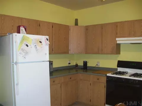 527 Summit Ave, Schenectady, NY 12307 photo 7