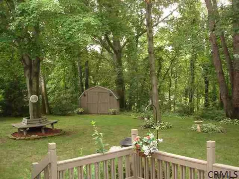 10 Brinker Cir, Glenmont, NY 12077 photo 2