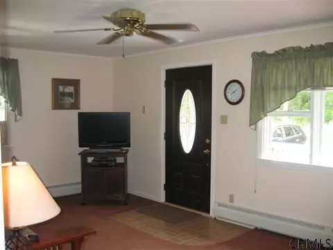 57 Jericho Rd, Selkirk, NY 12158 photo 9