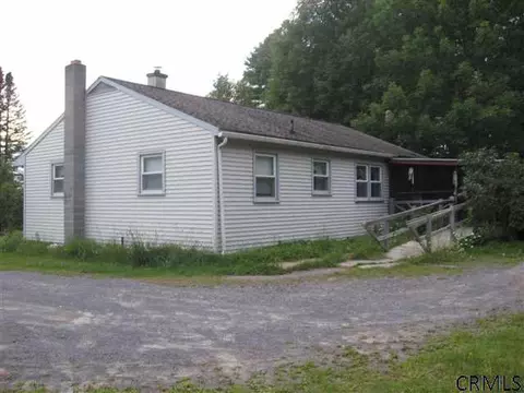 311 Midline Rd, Amsterdam, NY 12010 photo 2