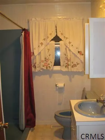 311 Midline Rd, Amsterdam, NY 12010 photo 6