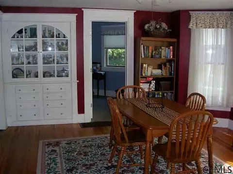 4 Roweland Ave, Delmar, NY 12054 photo 5