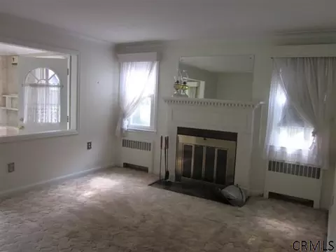 2801 Clyde Ave, Schenectady, NY 12306 photo 2