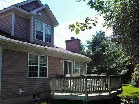 6 Devon Ct, Voorheesville, NY 12186 photo 3