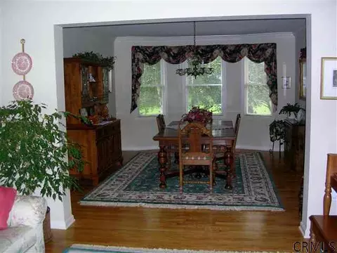 29 Swan Pl, Slingerlands, NY 12159 photo 3