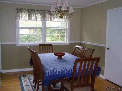 10 Mayfair Dr, Slingerlands, NY 12159 photo 4
