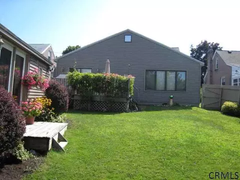 1343 Sumner Ave, Schenectady, NY 12309 photo 4