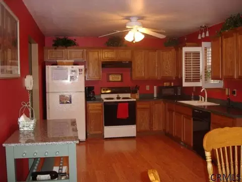 2 Willowbrook Ter, Halfmoon, NY 12065 photo 5