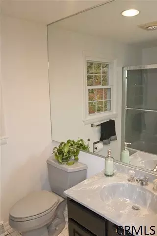 85 Berwick Rd, Delmar, NY 12054 photo 8