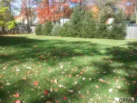 4 Kyle Dr, Halfmoon, NY 12065 photo 12
