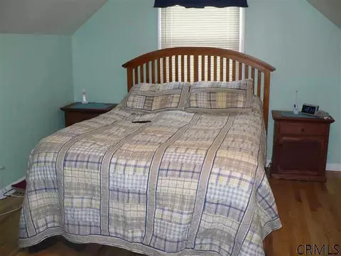 275 Starr Ave, Schenectady, NY 12304 photo 7