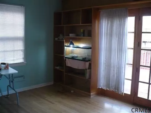 275 Starr Ave, Schenectady, NY 12304 photo 9