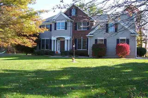 628 Vanderlyn Ln, Slingerlands, NY 12159 photo 1