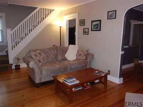 841 Dean St, Schenectady, NY 12309 photo 5