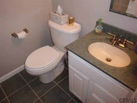 841 Dean St, Schenectady, NY 12309 photo 9