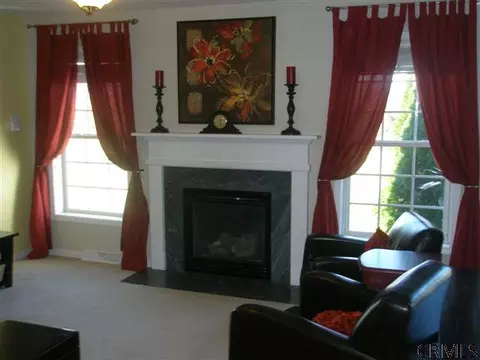 24 Bent Grass Dr, Halfmoon, NY 12118 photo 7
