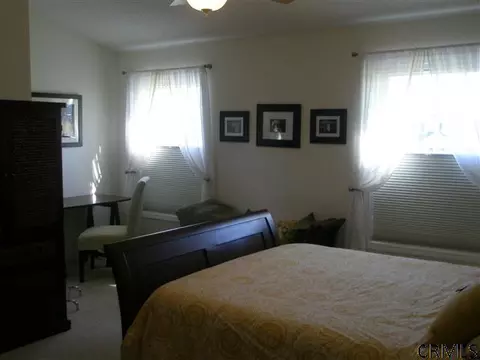 24 Bent Grass Dr, Halfmoon, NY 12118 photo 12