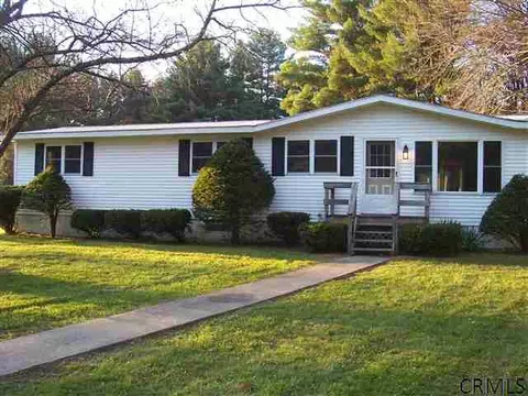 332 Reidel Rd, Perth, NY 12010 photo 1