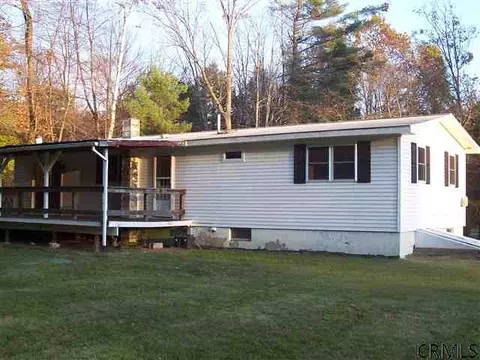 332 Reidel Rd, Perth, NY 12010 photo 3