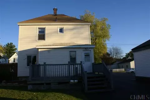 41 Chiswell St, Schenectady, NY 12304 photo 2