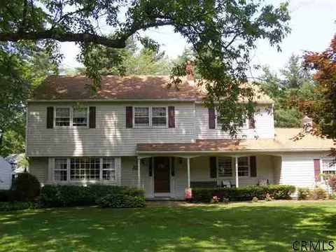 7 Olde Coach Rd, Glenmont, NY 12077 photo 1