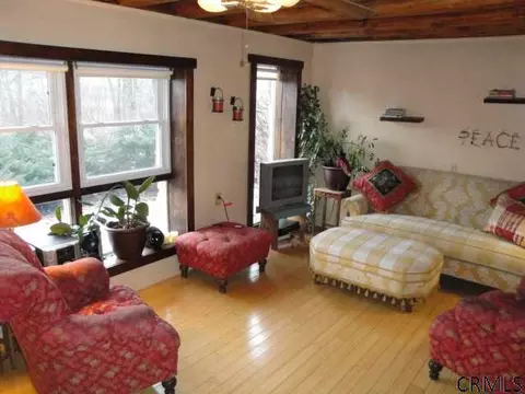 103 Clearview Dr, Cobleskill, NY 12043 photo 4