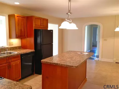180 Anthony Rd, Halfmoon, NY 12065 photo 8
