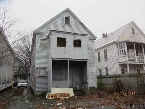 839 Grant Ave, Schenectady, NY 12307 photo 3