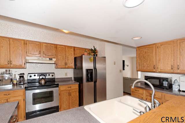 829 Red Oak Dr, Schenectady, NY 12309 photo 8