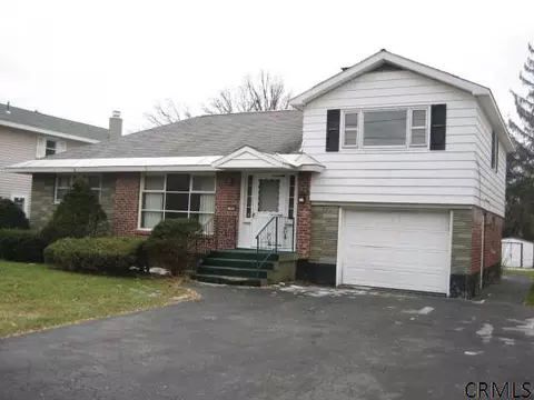 1440 Gerling St, Schenectady, NY 12308 photo 2
