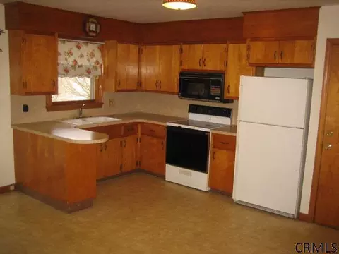 1440 Gerling St, Schenectady, NY 12308 photo 3