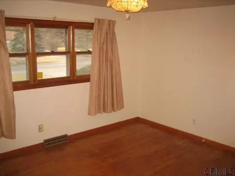 1440 Gerling St, Schenectady, NY 12308 photo 9