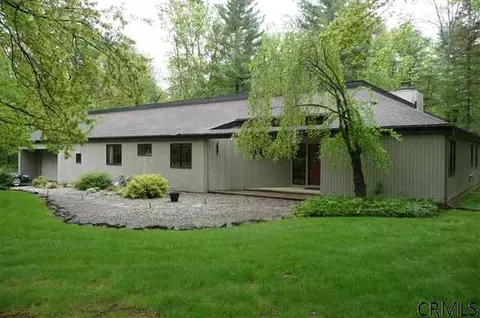 97 Thorndale Rd, Slingerlands, NY 12159 photo 1