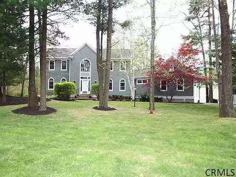 2 Bluestone Rdg, Clifton Park, NY 12065 photo 1