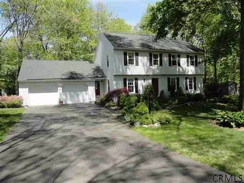 18 Tamarack Dr, Delmar, NY 12054 photo 1
