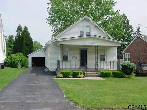 1295 Regal Ave, Schenectady, NY 12308 photo 2