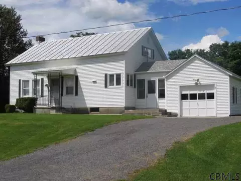 2037 Carlisle Rd, Sprakers, NY 12166 photo 1
