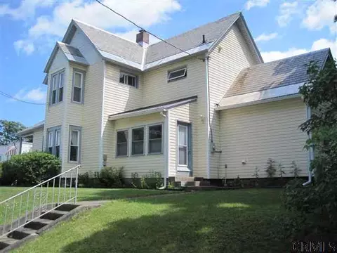 2 Oak St, Corinth, NY 12822 photo 4
