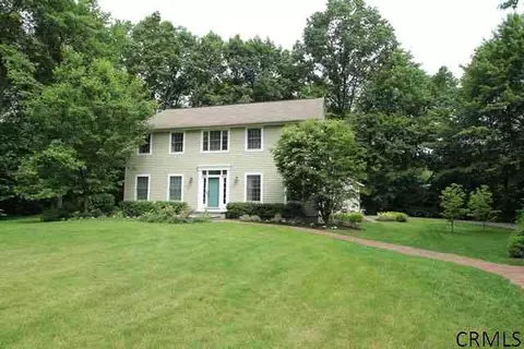 79 Bender Ln, Delmar, NY 12054 photo 1