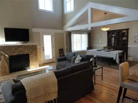 18 Abbey Rd, Delmar, NY 12054 photo 9