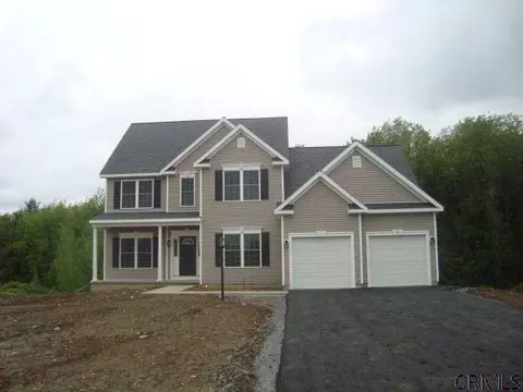 6 Ridgewood Dr, Halfmoon, NY 12118 photo 1