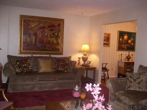 43 The Crossway, Delmar, NY 12054 photo 2